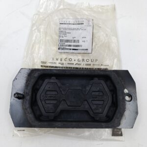 Подушка радиатора нижняя Iveco Daily 35-50с15 (06-11) 504294809/93809291 IVECO