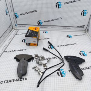 Тормозные колодки задние 115 л.с. 6C112M008AF/1852717/T206665/1824348 BESER (со скоб. и датчиком)