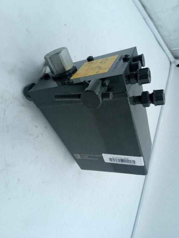 Насос подъема кабины для SITRAK 811W41723-6008 - Миниатюра товара 1