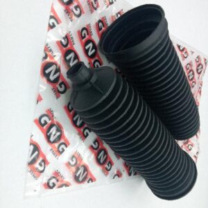 Пыльник рулевой тяги длинный LH TR > 06 YC153E735BD/4059921 GNG