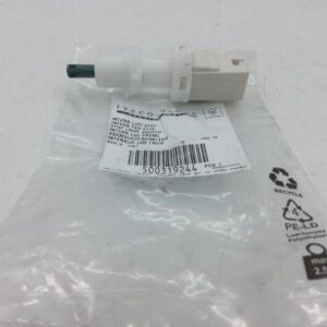 Датчик стоп сигнала Iveco Daily PSA 3.0 (Евро 3-4) 500319244/B3653319 (3 конт.) ORG IVECO
