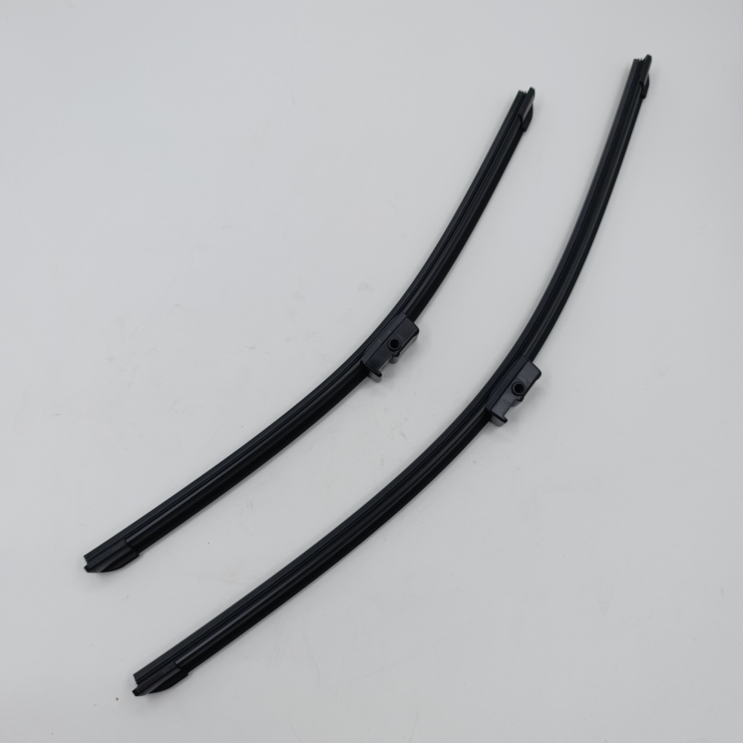 Щетки стеклоочистителя VAG Audi A3/Skoda Octavia II/Golf V ’04 (передн,бескаркас.600/475mm) BOSCH - Миниатюра товара 4