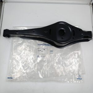Рычаг задний VAG Audi A3(8P1/8PA), Q3 (8UB/8UG) Skoda Oktavia(1Z), VW Golf (поперечный, нижний)
