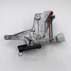 Кулиса КПП в сборе нижняя МТ82 6C1R7C372CE/1540055/2479194 JMC