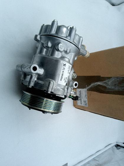 Компрессор кондиционера Peugeot Boxer, Jumper 3 2.2 , Ford Transit с 11-14г перед.привод Евро5 MAHLE