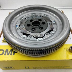 Маховик двухмассовый Volkswagen Passat,Golf,Caddy,Touran 2.0TDI 10> LUK EUROPE