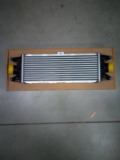 Интеркулер Iveco Daily (2000-2011год) 5801349166/5801313640 TZ - Миниатюра товара 1