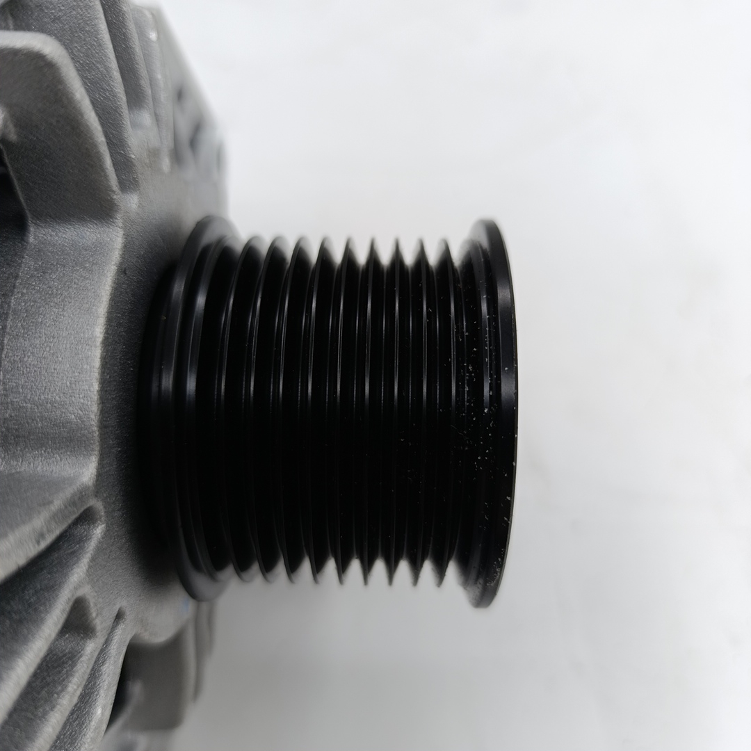Генератор Yutong ZK6128H (28V, 150A, под шкив 10PK) 370102577 (ТЗ-ТрастЗапчасть) - Миниатюра товара 2