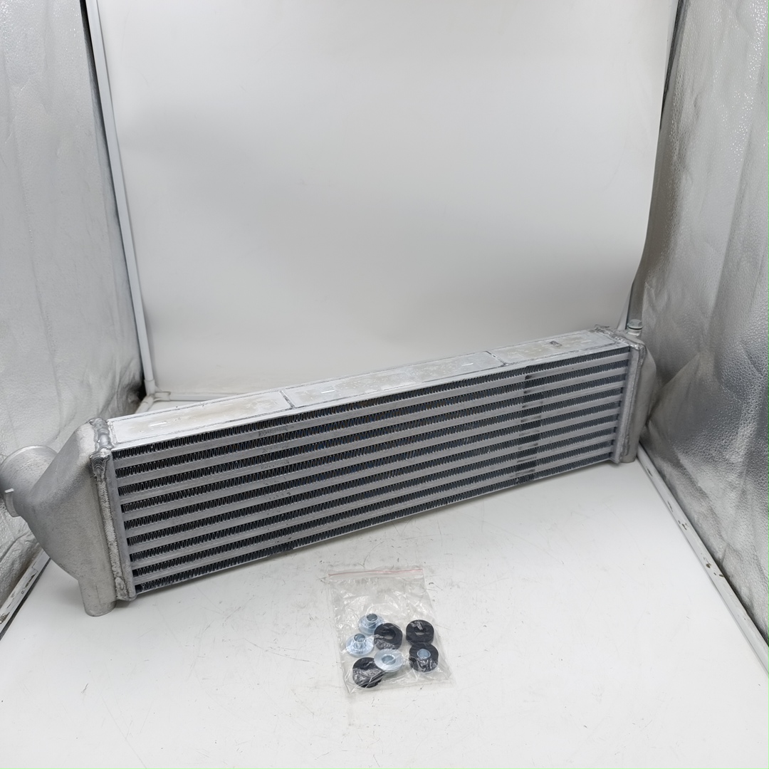 Интеркулер Foton Toano 2.8 ISF V1119003001A0/FV1119003001A0A1448 ORG FOTON - Миниатюра товара 2