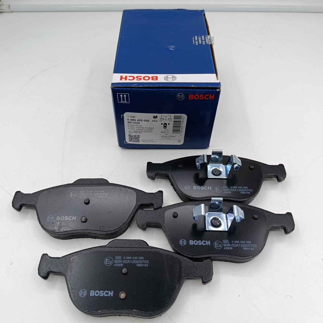 Тормозные колодки передние Ford Connect BOSCH EUROPE - Миниатюра товара 1