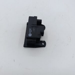 Реле свечей накаливания Mercedes Sprinter 2.2-3.0 ,Volkswagen Crafter 2.5 TDI A6461538491 HELLA