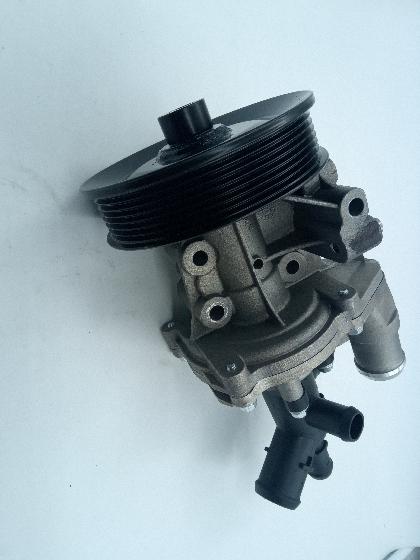 Насос водяной FORD TR > 06 2.4 RWD 2U1Q8A558BB/1308452/1701415/1715121 OES TYRKEY