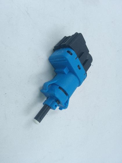 Датчик стоп сигнала Ford Transit,Peugeot Boxer,Iveco Daily Евро 5 (4 PIN) TZ OEM