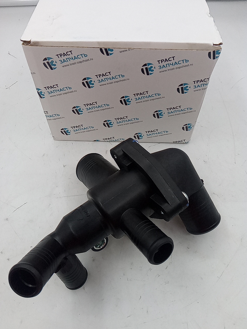 Термостат в сборе Ford ТЗ 115-140 л.с 8C1Q8A586AA/1C1O8A586AA/1432394 ТЗ