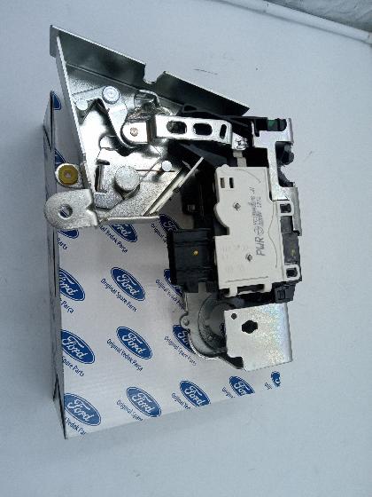 Замок задней двери Ford Transit Tr’06-, (Центральный) YC15V43288JN/1552112 OTOCAH - Миниатюра товара 1