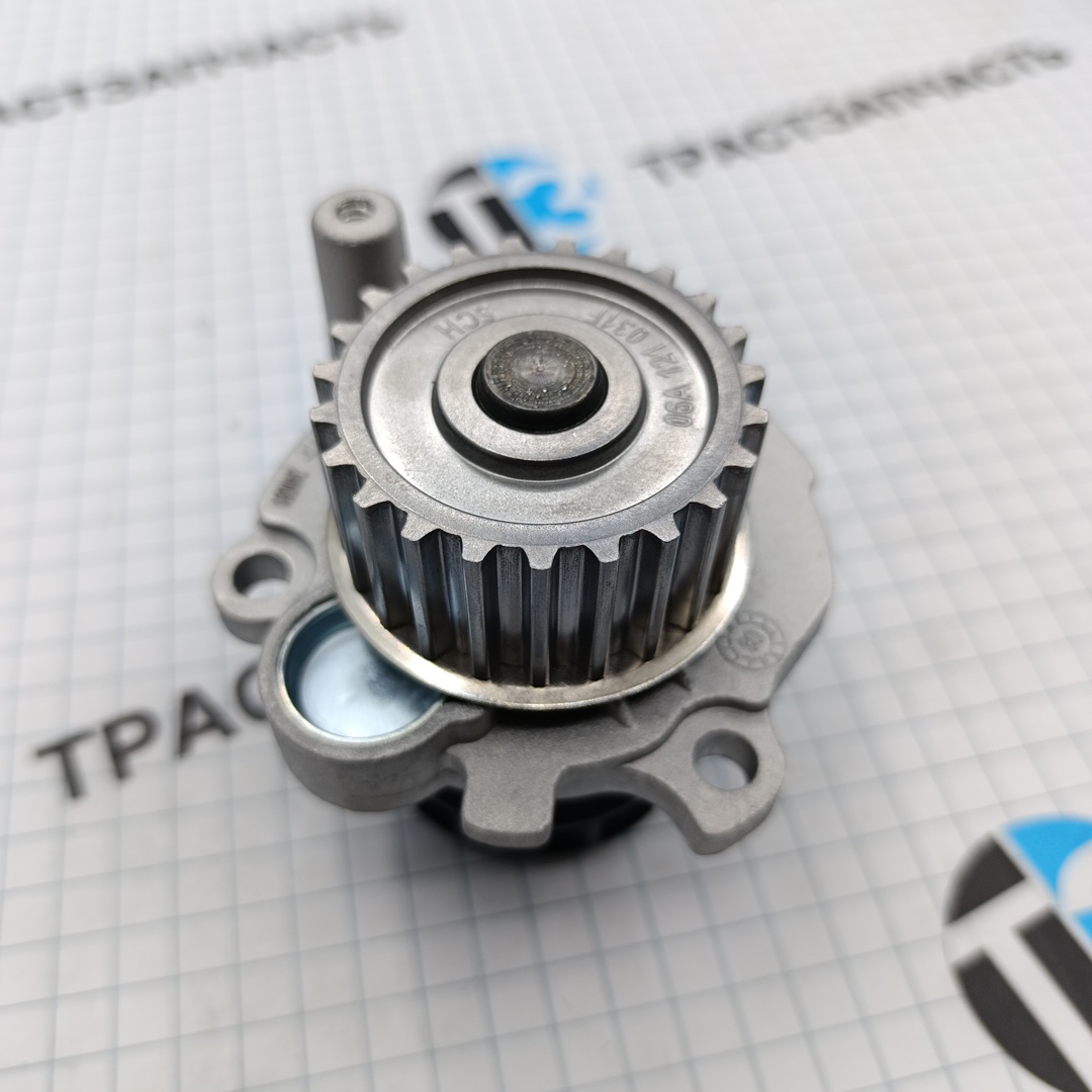 Насос водяной VAG Audi A4 B6,B7, A6 C5,C6 1.8T-2.0 FSI PIERBURG - Миниатюра товара 3