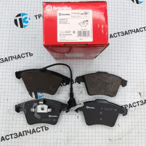 Тормозные колодки передние VAG Volkswagen Transporter (c 2003г.) BREMBO