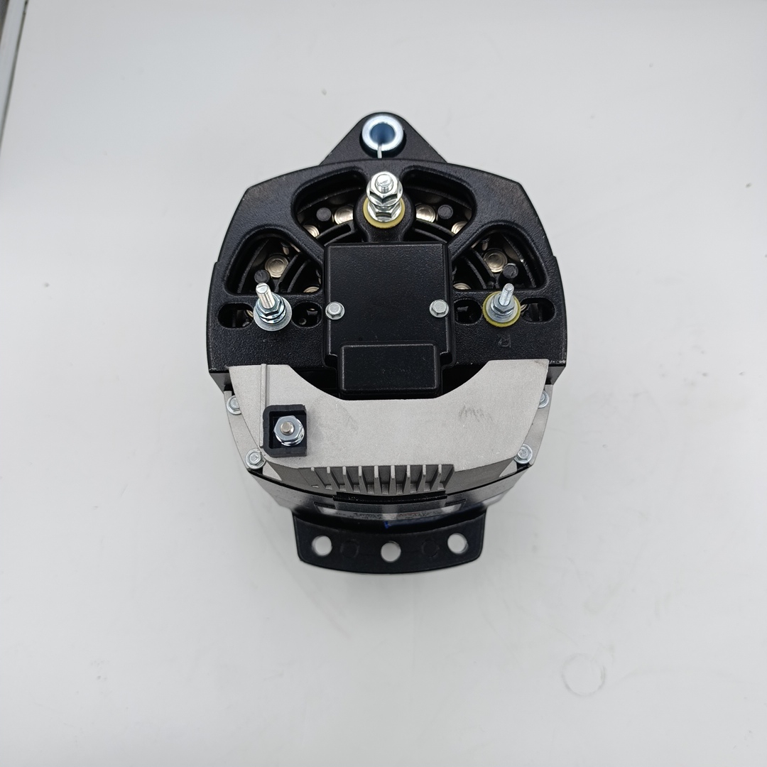 Генератор Yutong (ZK 6122 H) (доп. на кодниционер, 28V, 150A) 370100005  (ТЗ-ТрастЗапчасть) - Миниатюра товара 3
