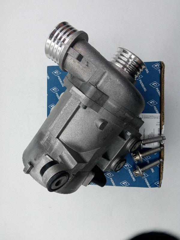 Насос водяной BMW 128i 08-12, E90 325i/325xi/330i/328i 330xi,525i/525xi/528i/530i - Миниатюра товара 1
