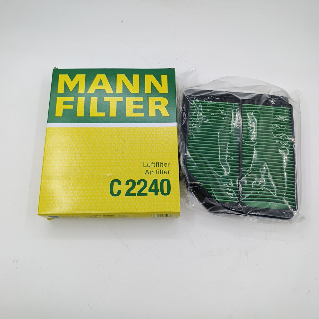 Фильтр воздушный Honda Civic 1.4-1.8L 2006> MANN EUROPE - Миниатюра товара 1