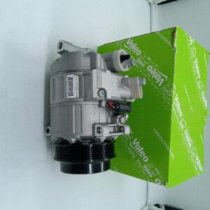 Компрессор кондиционера MERCEDES W163; 203; 211; 220; Sprinter (901-906) A0012303211 VALEO