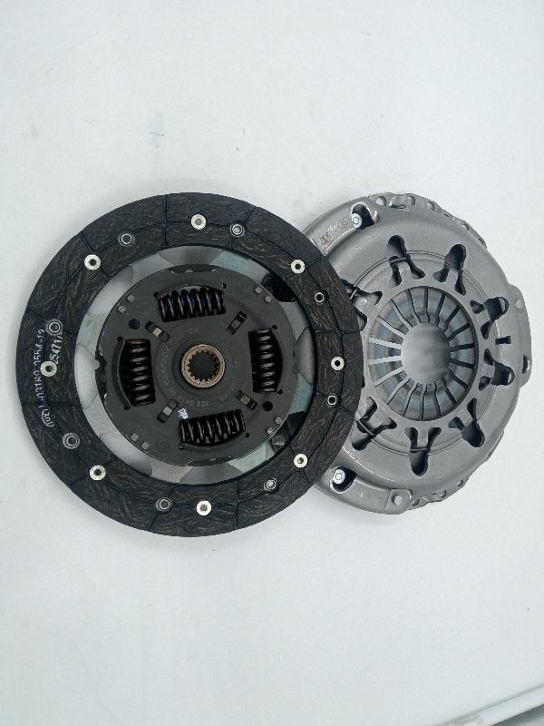 Сцепление Ford Focus II 1.4-1.6 16V / Volvo C30, S40 1.6 (220mm, корзина+диск) LUK EUROPE - Миниатюра товара 1