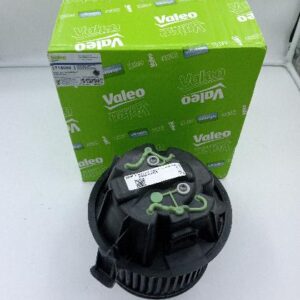 Мотор печки Lada Largus VALEO