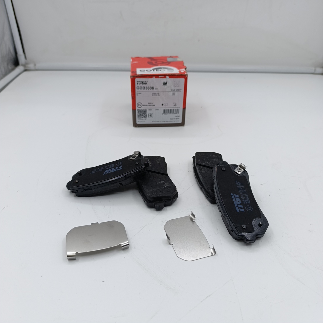 Тормозные колодки задние KIA Sportage Ceed HYUNDAI Tucson IX35 TRW - Миниатюра товара 1