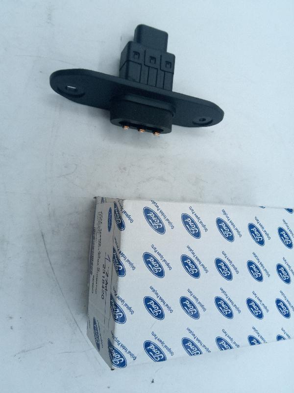 Контактная группа сдвижной двери (Папа) TR > 14 JK2914A658AA/T290475/2318420 ford - Миниатюра товара 1