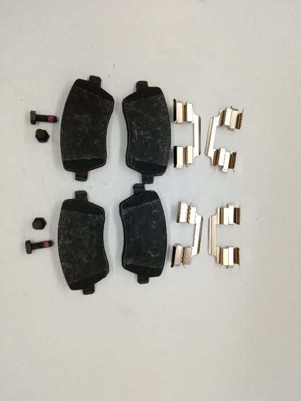 Тормозные колодки передние VAZ Largus,Renault Duster, Nissan NOTE 410608481R/410604775R TRW - Миниатюра товара 1