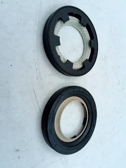 Сальник коленвала передний Ducato 2.3 JTD RUS (250) 06- 504087648/504014155 NAVECO
