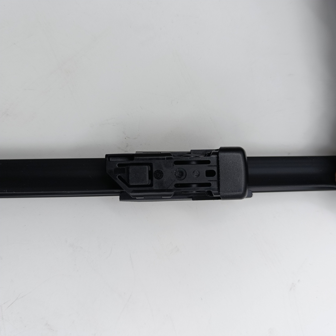 Щетки стеклоочистителя Mercedes-Benz W204, W207, A212 (ком-т, бескаркасные,600/600mm) BOSCH - Миниатюра товара 2