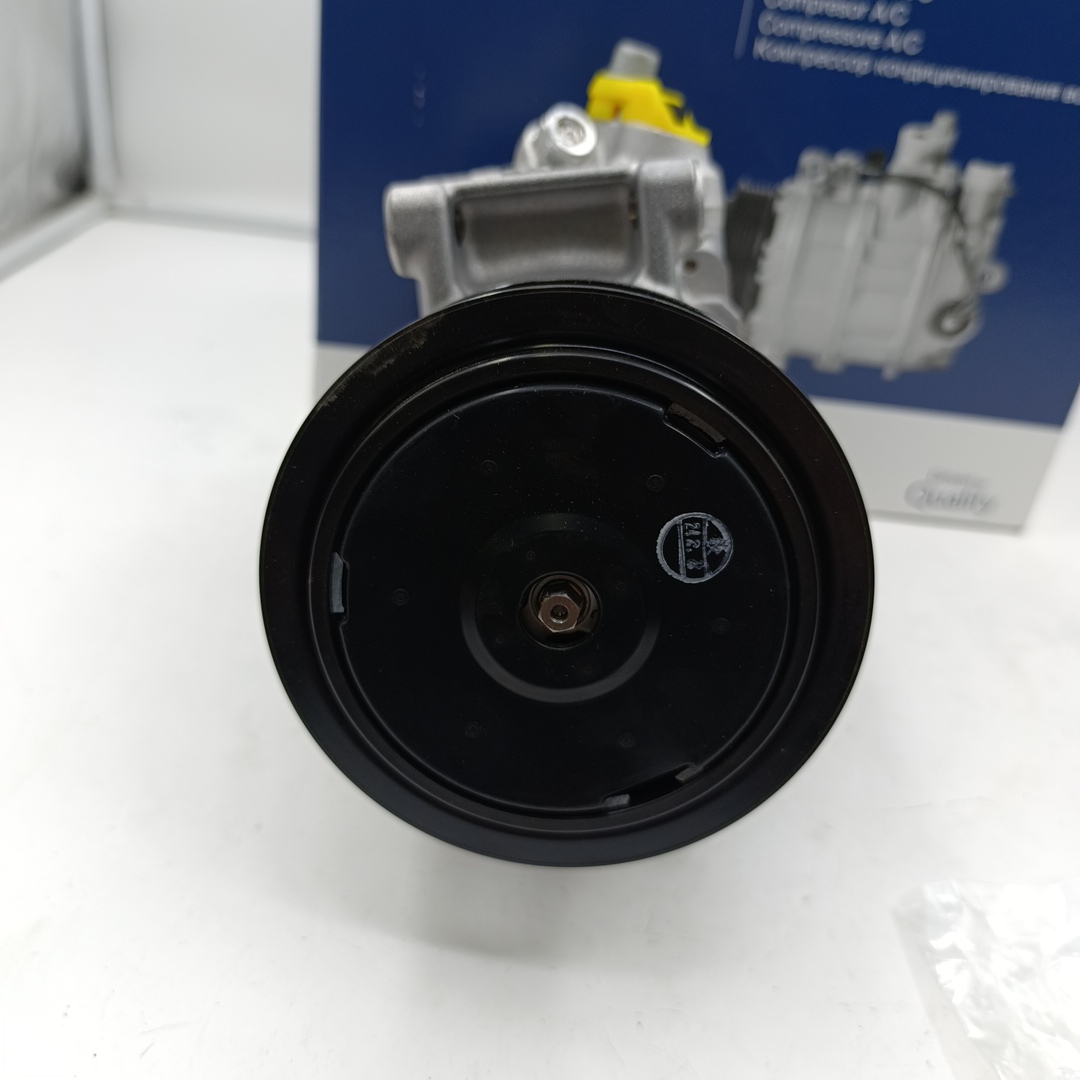 Компрессор кондиционера AUDI A3 03-13/SKODA OCTAVIA 04-/SUPERB/YETI 08-/VW PASSAT VI/VII/GOLF V/VI - Миниатюра товара 3