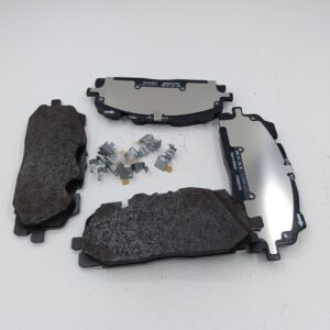 Тормозные колодки передние Audi Q8 (+скобы) ORIGINAL VAG