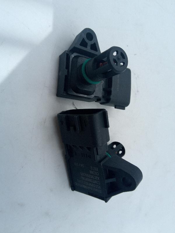 Датчик температуры и давления воздуха SITRAK C7H/HOWO T5G A2C90896500/VG1099090112/1 ORG SITRAK - Миниатюра товара 1