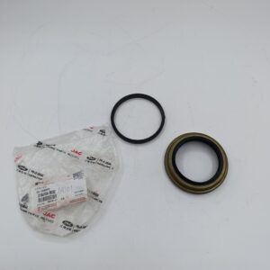 Сальник задней ступицы Sollers Atlant 2.7D (2х-скатные зад.колес.ВНУТРЕННИЙ) 3104104R101/4207140610
